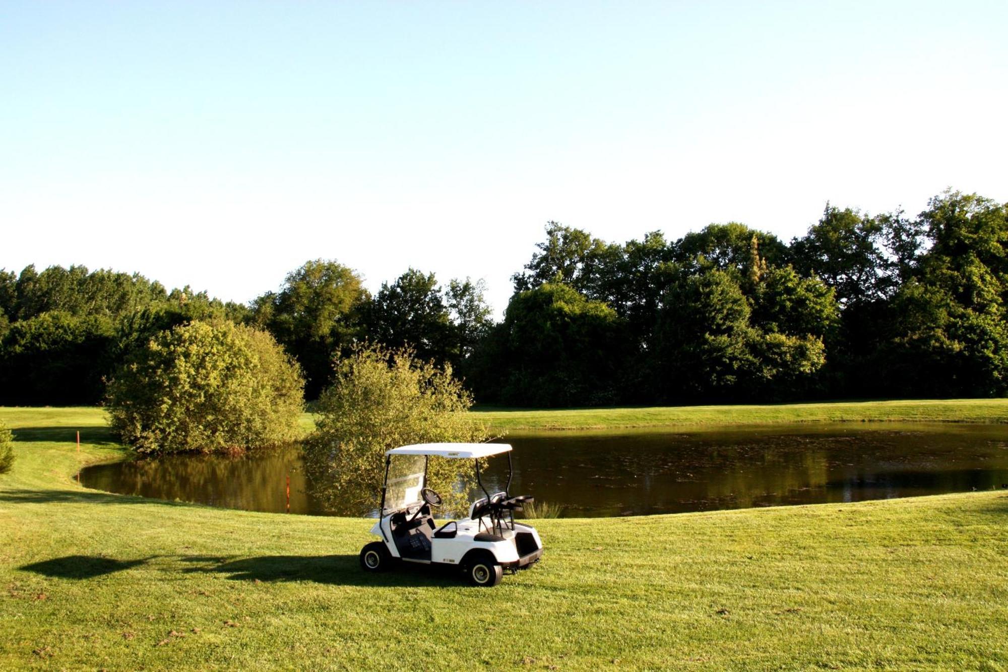 Anjou Golf And Country Club Hotel Champigne Bagian luar foto