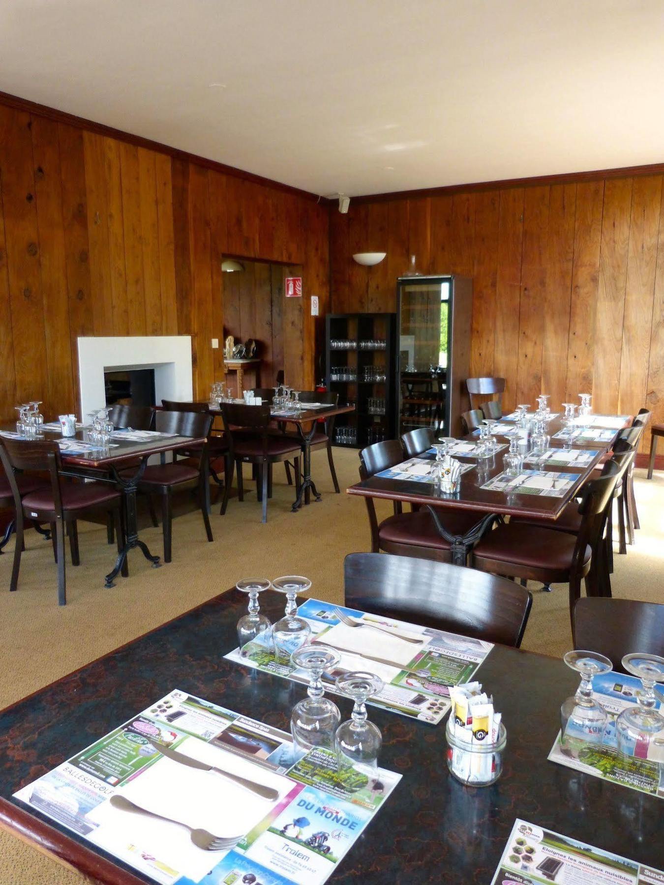 Anjou Golf And Country Club Hotel Champigne Bagian luar foto