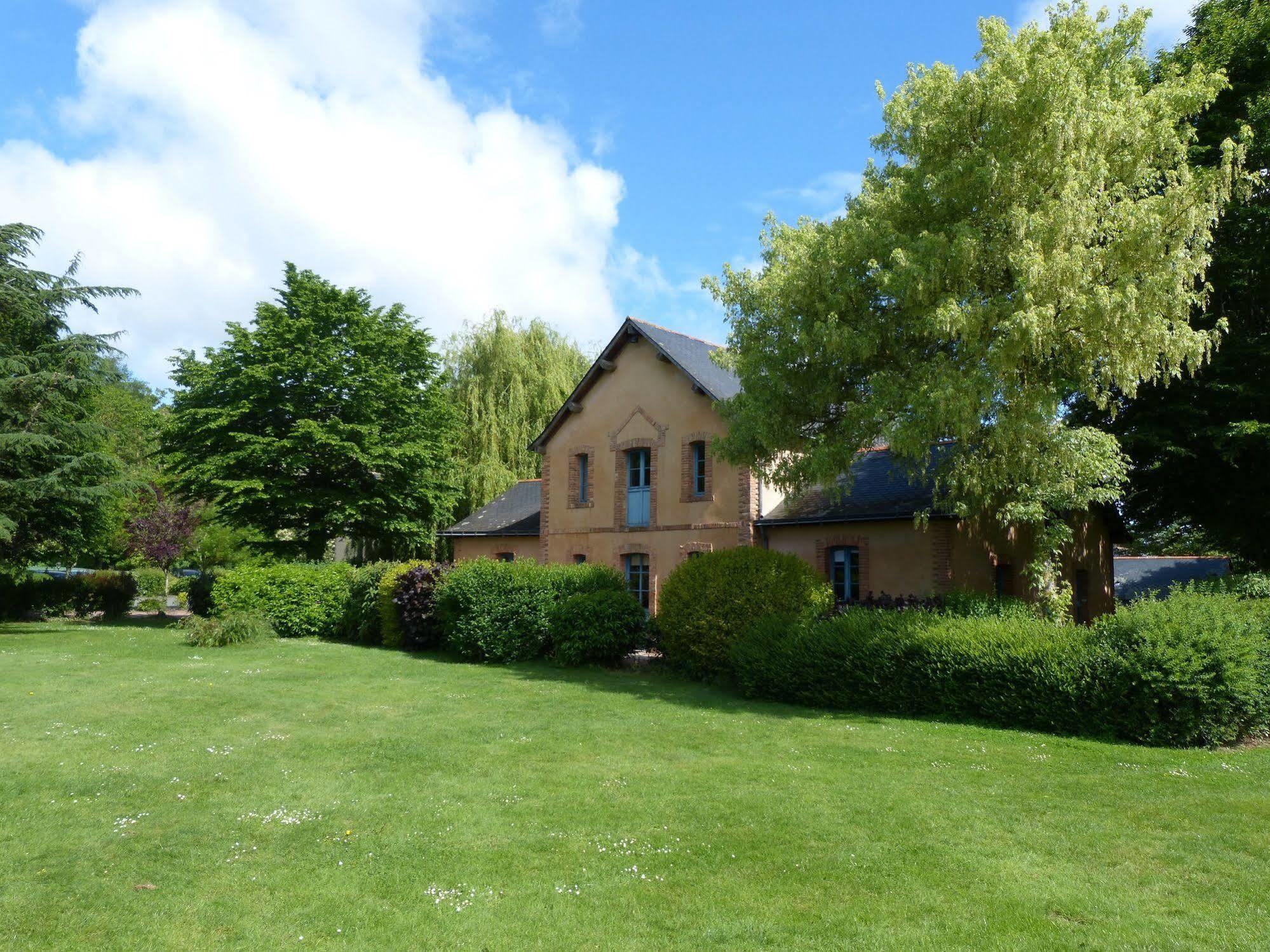 Anjou Golf And Country Club Hotel Champigne Bagian luar foto